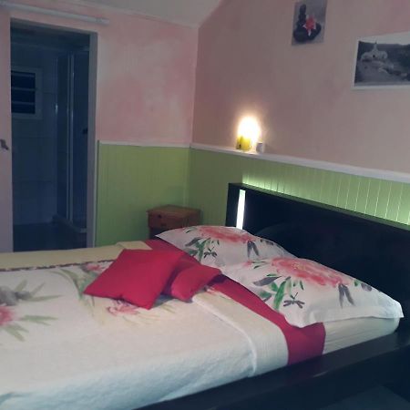 Petite Fleur De Lentilles Bed and Breakfast Cilaos Esterno foto