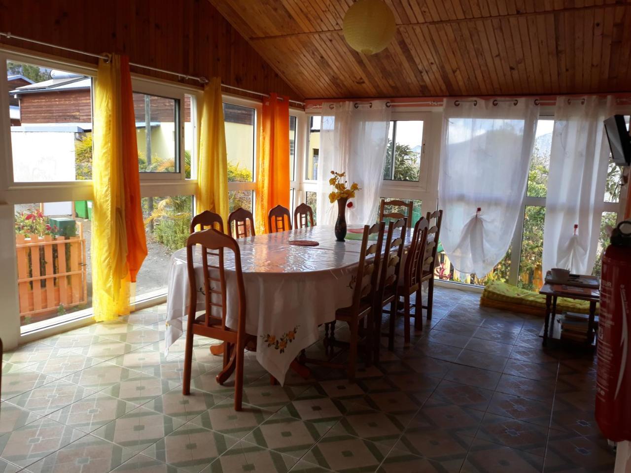 Petite Fleur De Lentilles Bed and Breakfast Cilaos Esterno foto