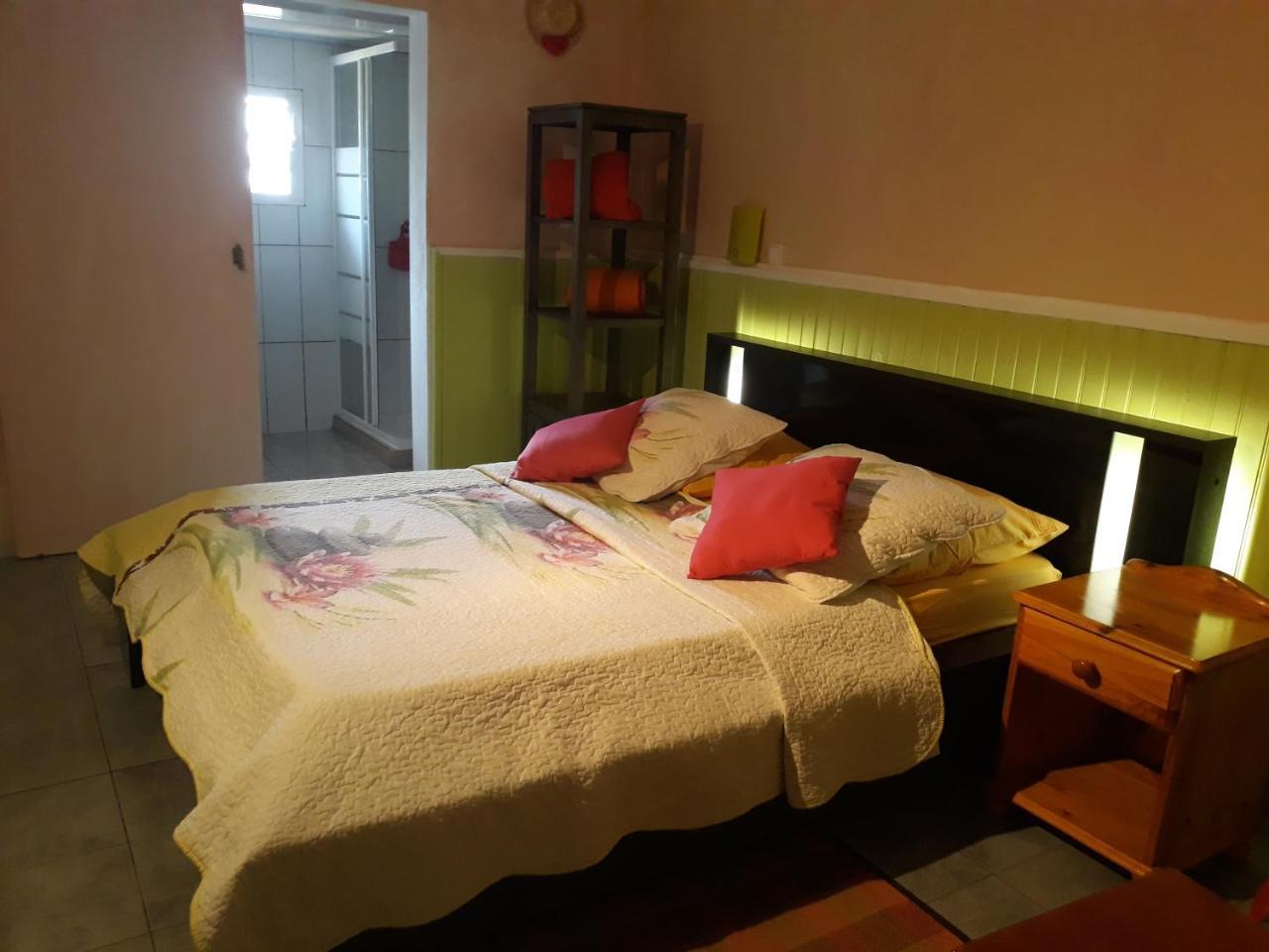 Petite Fleur De Lentilles Bed and Breakfast Cilaos Esterno foto